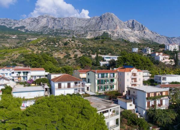 Apartmani Niko Podgora Esterno foto