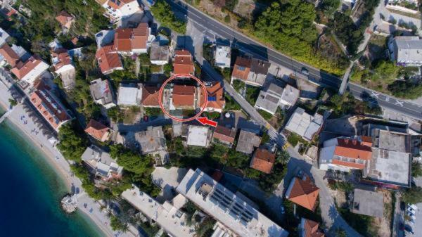 Apartmani Niko Podgora Esterno foto