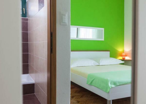Apartmani Niko Podgora Esterno foto