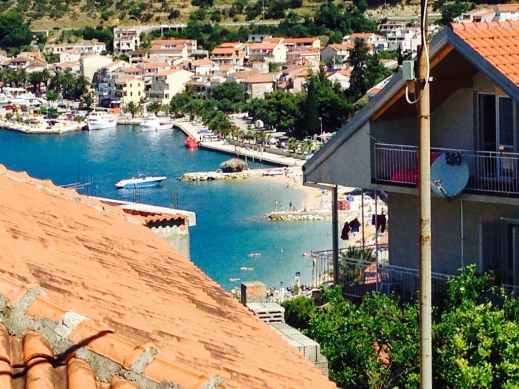 Apartmani Niko Podgora Esterno foto