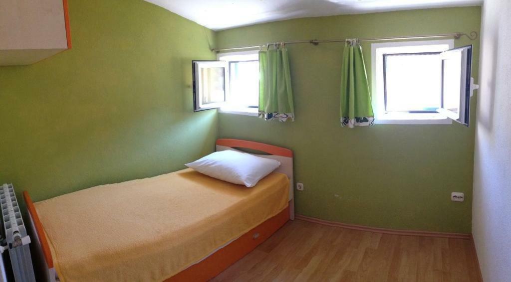 Apartmani Niko Podgora Esterno foto