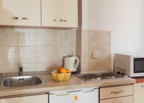 Apartmani Niko Podgora Esterno foto