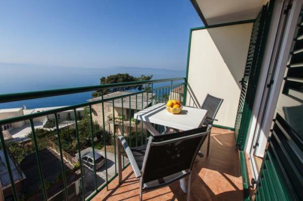 Apartmani Niko Podgora Esterno foto